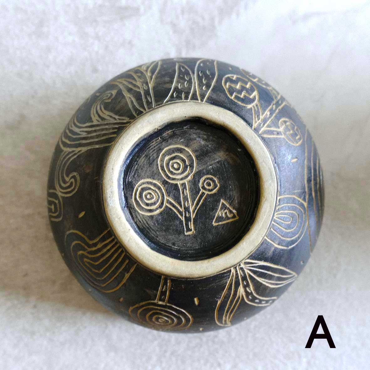 線刻ボウルの画像