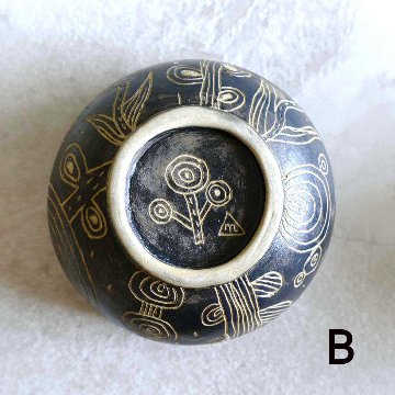 線刻ボウルの画像