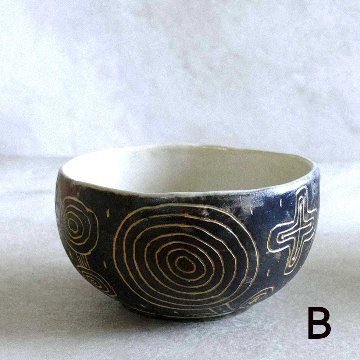線刻ボウルの画像