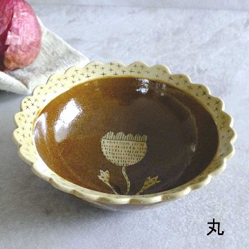 あめ釉フリル鉢の画像