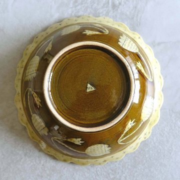 あめ釉フリル鉢の画像