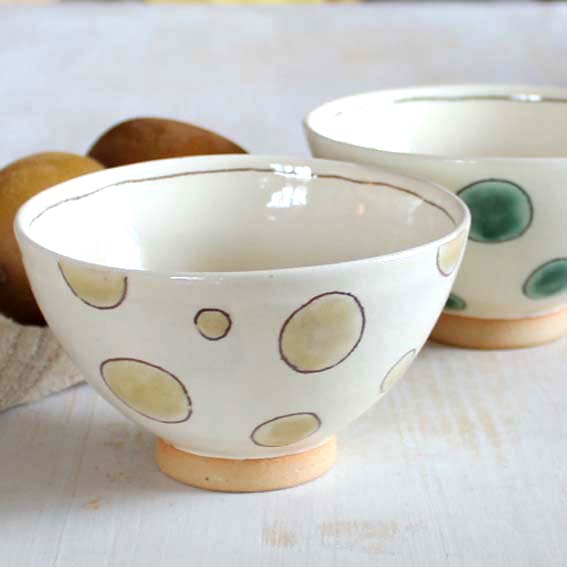 引めし茶碗（水玉）の画像