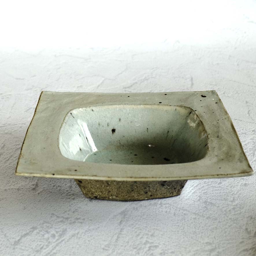 四方リム鉢の画像