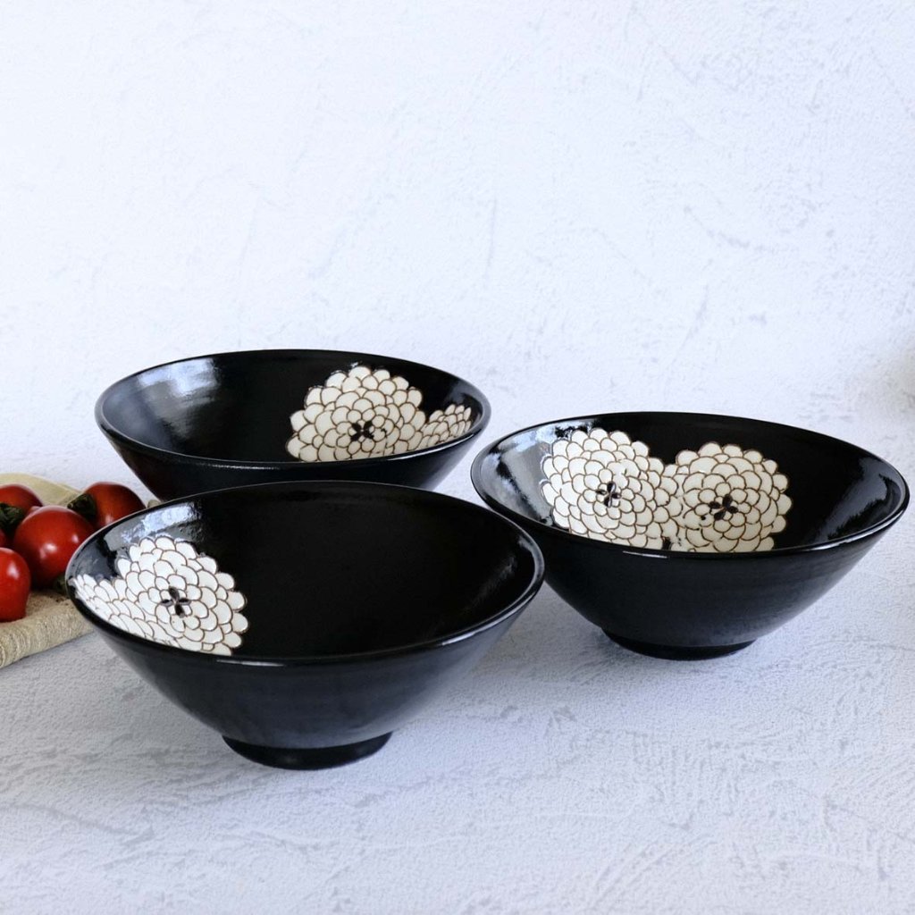 白ダリア中鉢の画像