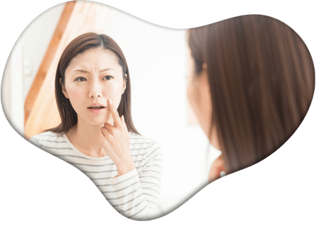 大人肌の毛穴が開く原因とは？ベタつき・乾燥を防ぐスキンケア対策