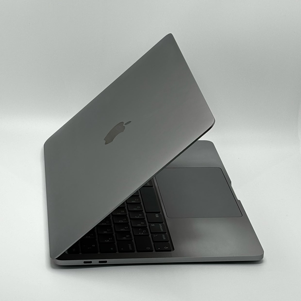 中古 Macbook Pro 2020 13" i5 2.0GHz 16GB SSD 256GB スペースグレイの画像