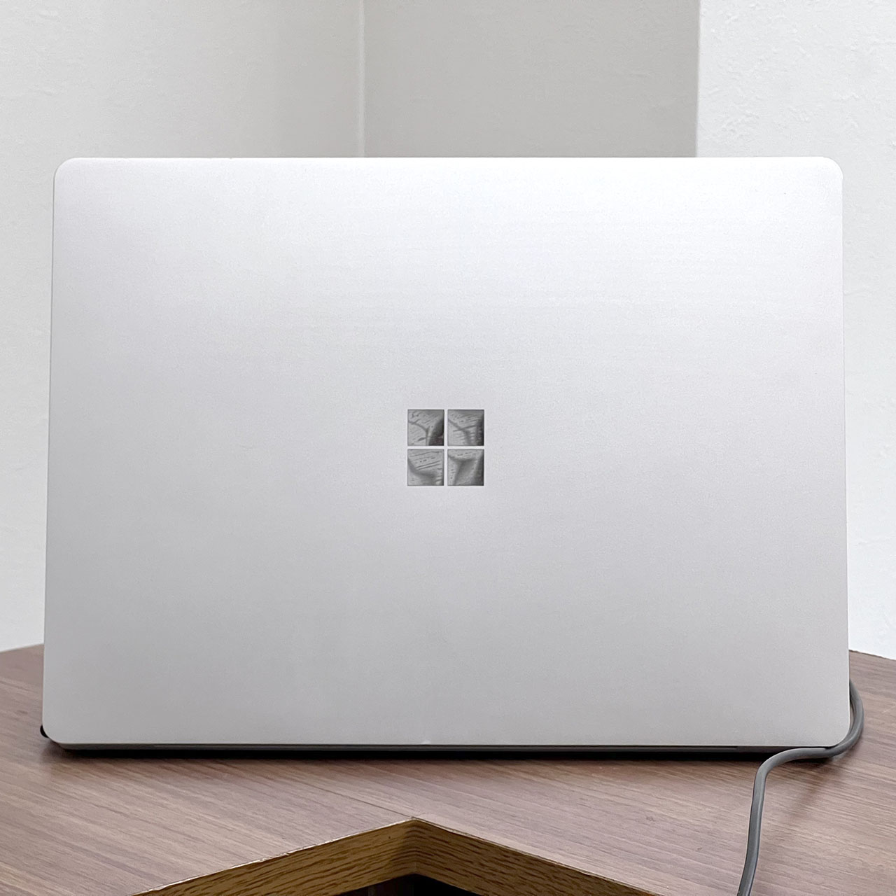 Surface Laptop Go i5-10Gen Win10 RAM8GB SSD128GB 箱ありの画像