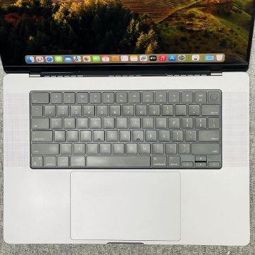 中古Macbook Pro 2021 16" Apple M1 Max 64GB 1TB スペースグレイの画像