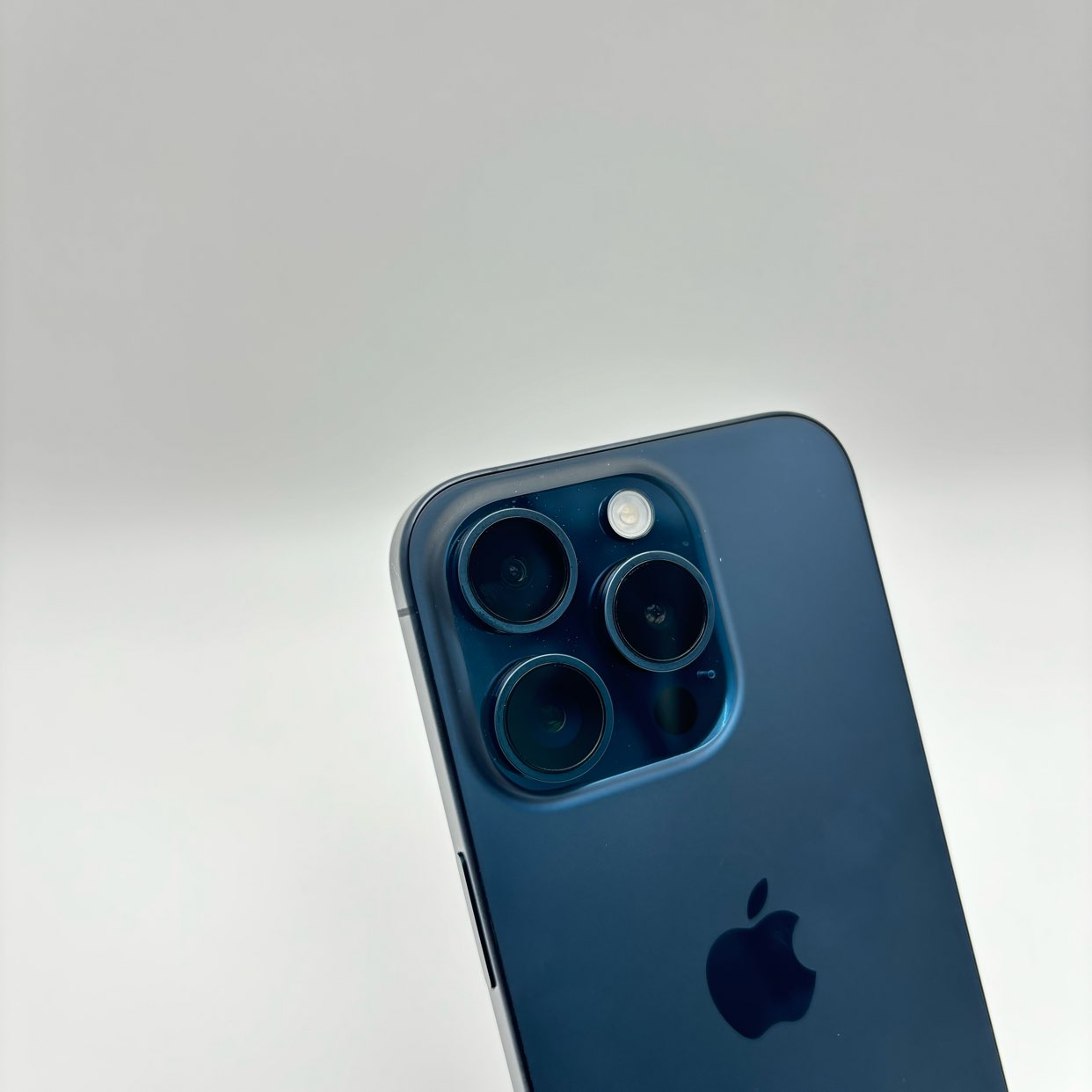 新品未使用品 iPhone 15 ブルー 128 GB SIMフリー iPhone 15