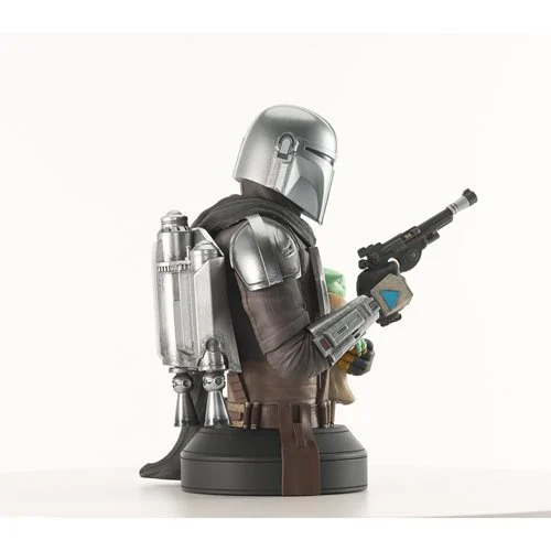 Star Wars: The Mandalorian with Grogu 1:6 Scale Mini-Bust - Previews Exclusive画像
