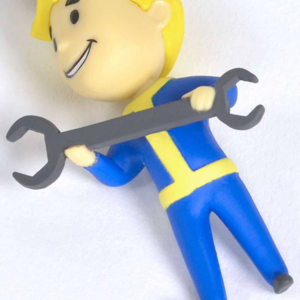 Fallout Vault Boy Repair Keychain画像
