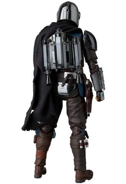 MAFEX THE MANDALORIAN CHROME Ver.の画像