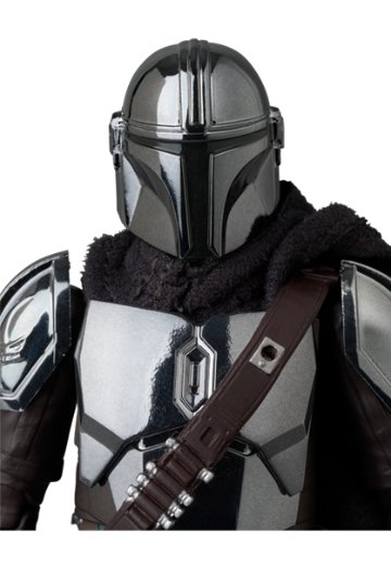 MAFEX THE MANDALORIAN CHROME Ver.の画像