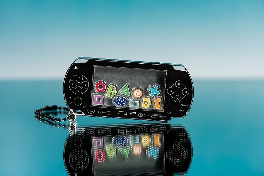 PSP™ (PlayStation™Portable)のシャカシャカアクリルキーホルダー 黒Ver.の画像