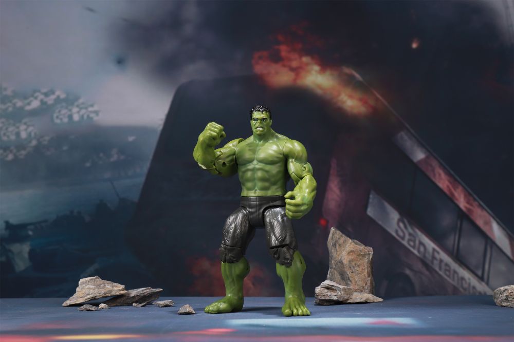 ハルク(ライトスタンド付き)の画像