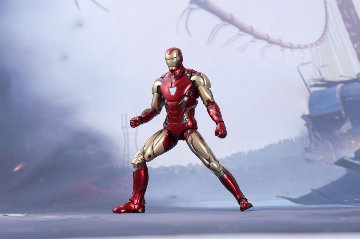 アイアンマン MK85(ライトスタンド付き)の画像