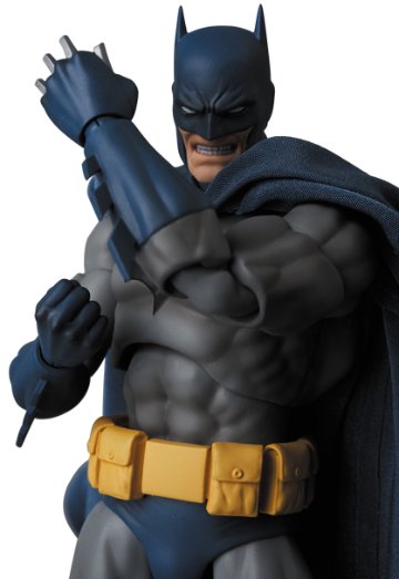 MAFEX BATMAN HUSHの画像