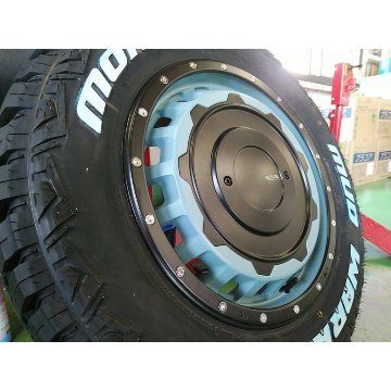 200系ハイエース レジアスエース タイヤホイールセット 16インチ SwaGGer スワッガー MONSTA MUDWARRIOR 215/70R16 ホワイトレターの画像