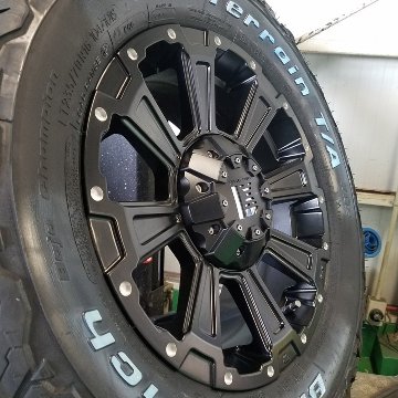 デリカD5 エクストレイル RAV4 クロスロード タイヤホイールセット 16インチ DeathRock BF グッドリッチ オールテレン KO2 215/70R16 225/70R16の画像