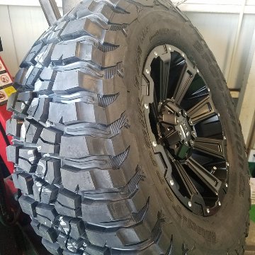 プラド ハイラックス FJ H3 タイヤホイールセット 17インチ DeathRock BF Goodrich KM3 265/65RR17 265/70R17 285/70R17の画像