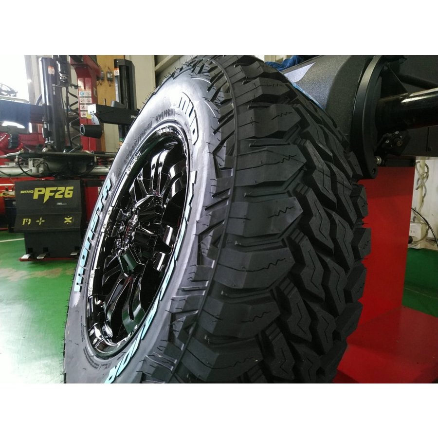 プラド ハイラックス FJ H3 タイヤホイールセット 17インチ Balano MONSTA マッドテレン 265/65R17 265/70R17の画像