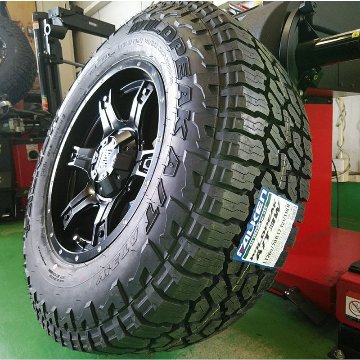 プラド ハイラックス FJ H3 タイヤホイールセット 17インチ OutLaw FALKEN Wildpieak AT03W 265/70R17 265/65R17の画像