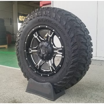 ラングラー JL JK タイヤホイールセット 17インチ OutLaw YOKOHAMA ジオランダー MT 265/65R17 265/70R17 285/70R17の画像