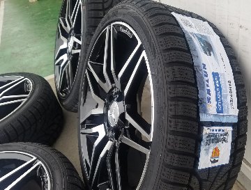 ベンツ CLAクラス C117 スタッドレスタイヤホイールセット 18インチ SAILUN WSTX 225/40R18の画像