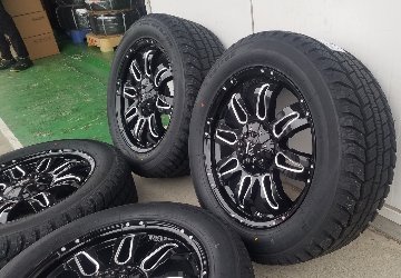 JK JL ラングラー  スタッドレスタイヤホイールセット 20インチ SAILUN WST2 275/55R20の画像