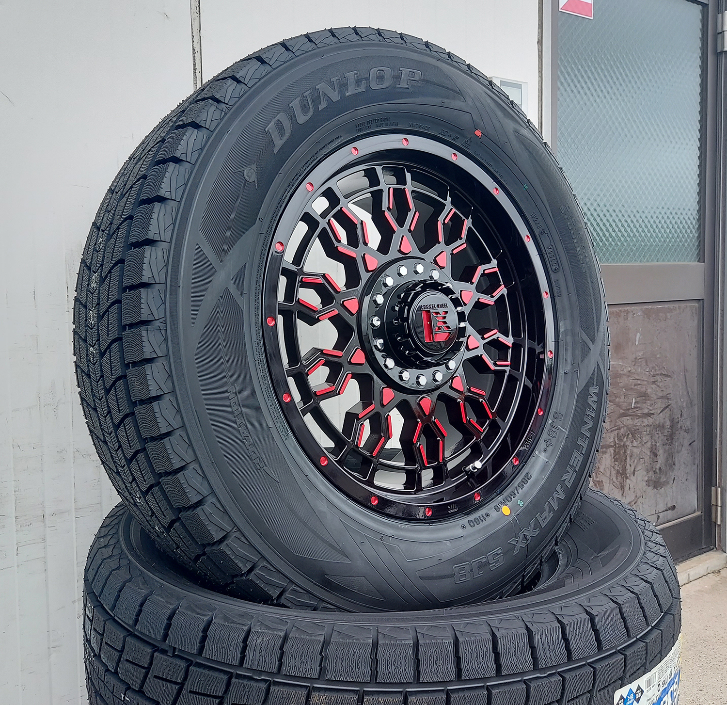 D5 CX-8 RAV4 アウトランダー エクストレイル スタッドレスタイヤホイールセット 17インチ DUNLOP SJ8+ 225/65R17の画像