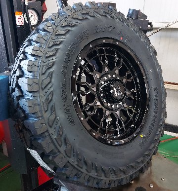 プラド ハイラックス サーフ FJ H3 パジェロ 17インチ LEXXEL PreDator プレデター ヨコハマ ジオランダー MT G003 265/70R17 285/70R17 265/65の画像