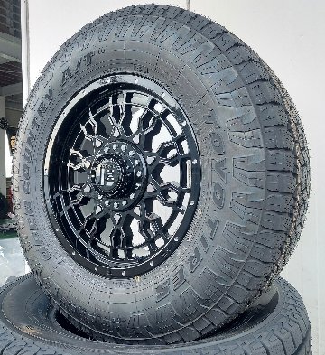 プラド ハイラックス FJ サーフ パジェロ 17インチ LEXXEL PreDator プレデター TOYO OPENCOUNTRY AT3 285/70R17 265/70R17 265/65の画像