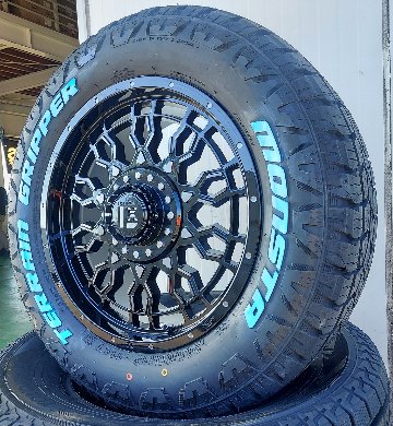 JL JK ラングラー 17インチ LEXXEL PreDator プレデター MONSTA TERRAINGRIPPER 285/70R17 265/70R17の画像