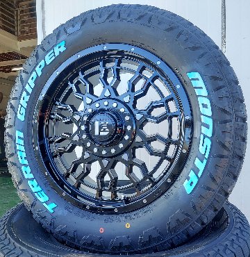 JL JK ラングラー 17インチ LEXXEL PreDator プレデター MONSTA TERRAINGRIPPER 285/70R17 265/70R17の画像