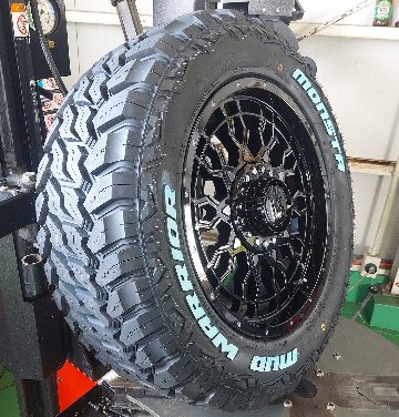 プラド ハイラックス FJ サーフ 17インチ LEXXEL PreDator プレデター MONSTA MUDWARRIOR 265/70R17 265/65R17の画像