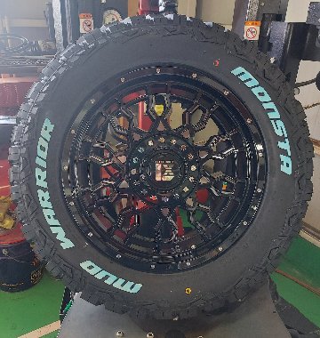 プラド ハイラックス FJ サーフ 17インチ LEXXEL PreDator プレデター MONSTA MUDWARRIOR 265/70R17 265/65R17の画像