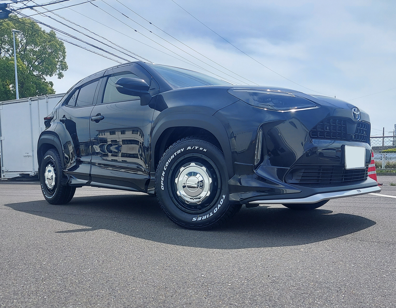 ヴェゼル プリウスα タイヤホイールセット 16インチ SwaGGer TOYO OPENCONTRY AT EX 205/65R16 215/70R16 ホワイトレターの画像