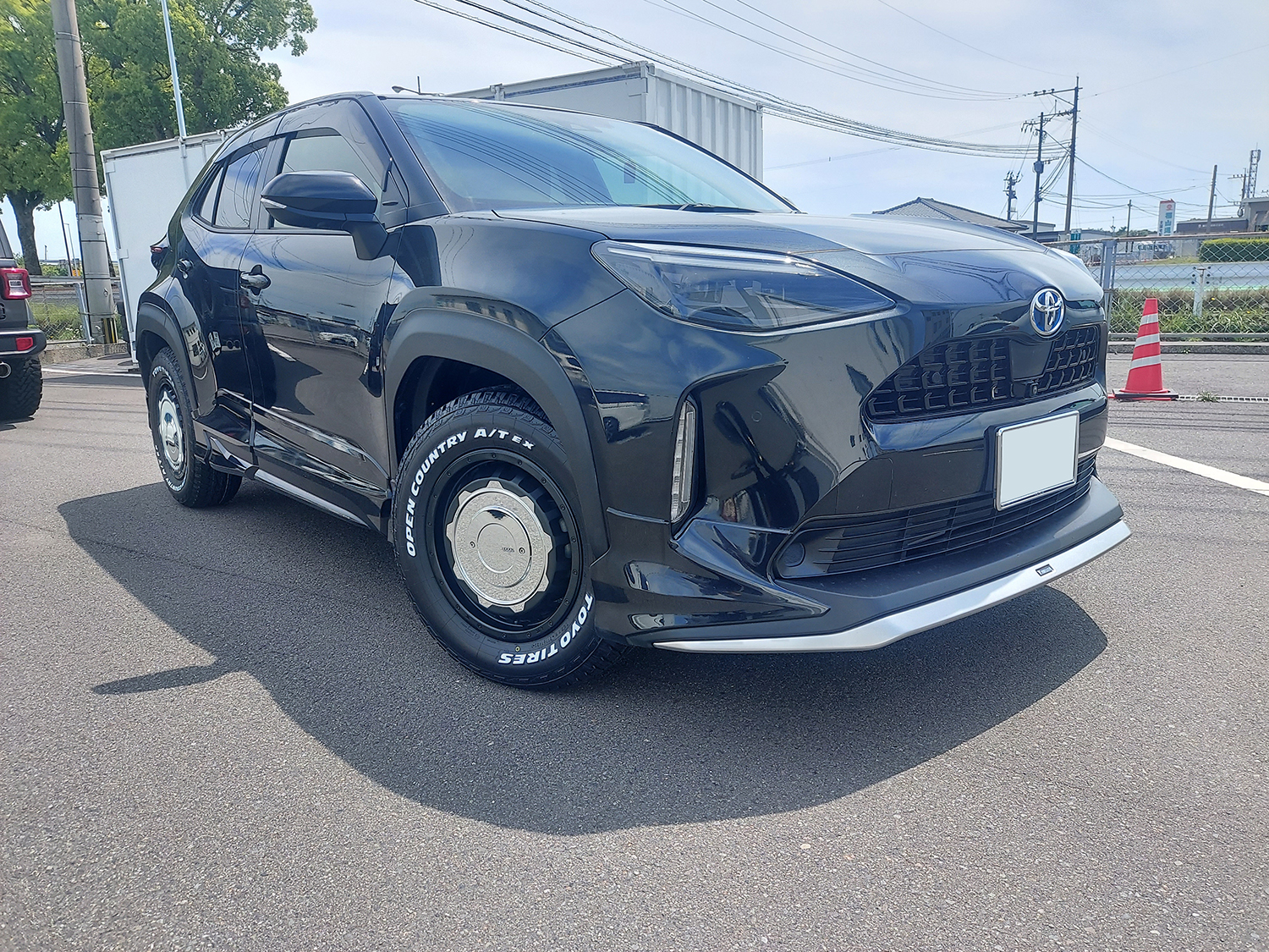 ヴェゼル プリウスα タイヤホイールセット 16インチ SwaGGer TOYO OPENCONTRY AT EX 205/65R16 215/70R16 ホワイトレターの画像