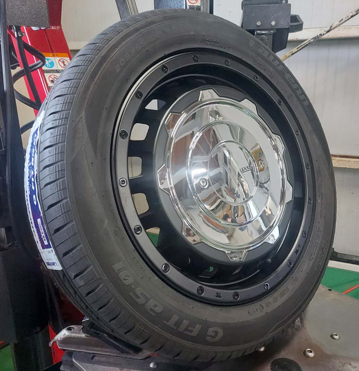 クロスビー LEXXEL SwaGGer 当社特選タイヤ 175/60R16 タイヤホイール 16インチの画像