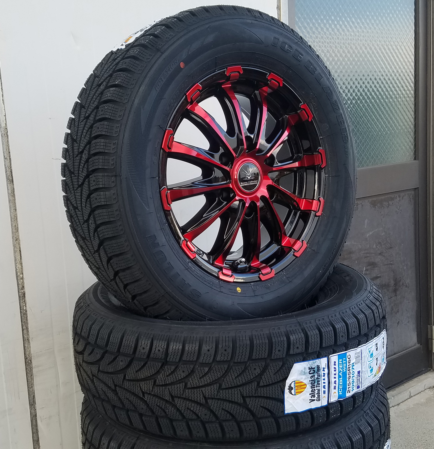 車検対応 200系ハイエース レジアスエース スタッドレスタイヤホイールセット 17インチ SAILUN COMMERCIO ICE 215/60R17 LTの画像