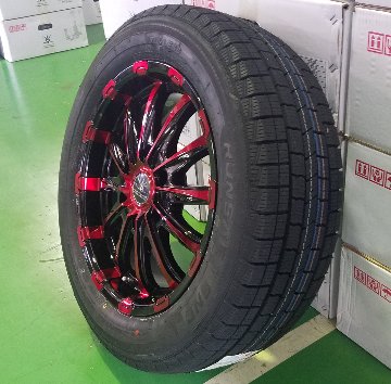 車検対応 200系ハイエース レジアスエース スタッドレスタイヤホイールセット 17インチ ナンカン SNC-1 215/60R17 LTの画像