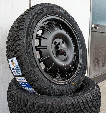 ダイハツ タフト ソリオ スタッドレスタイヤホイールセット 15インチ SAILUN WSL2 165/65R15の画像