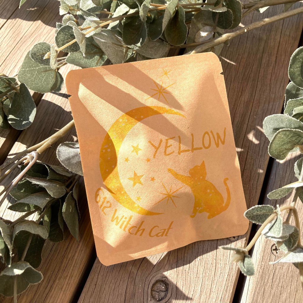 卸：６１２　Witch Cat「魔法使いの猫」　ＹＥＬＬＯＷ３０包入り（ロット：２）の画像